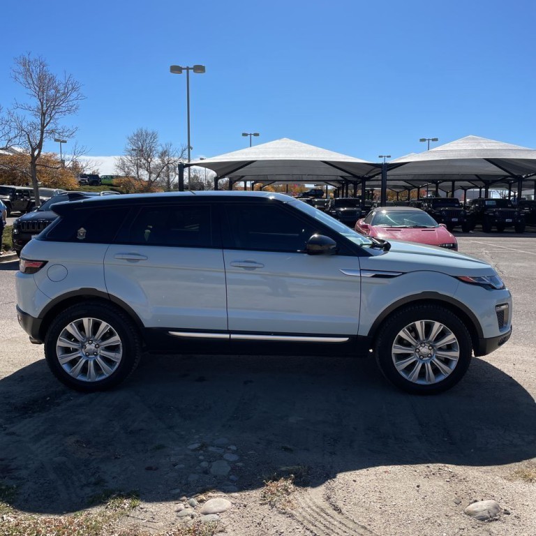2016 Land Rover Range Rover Evoque Image 4