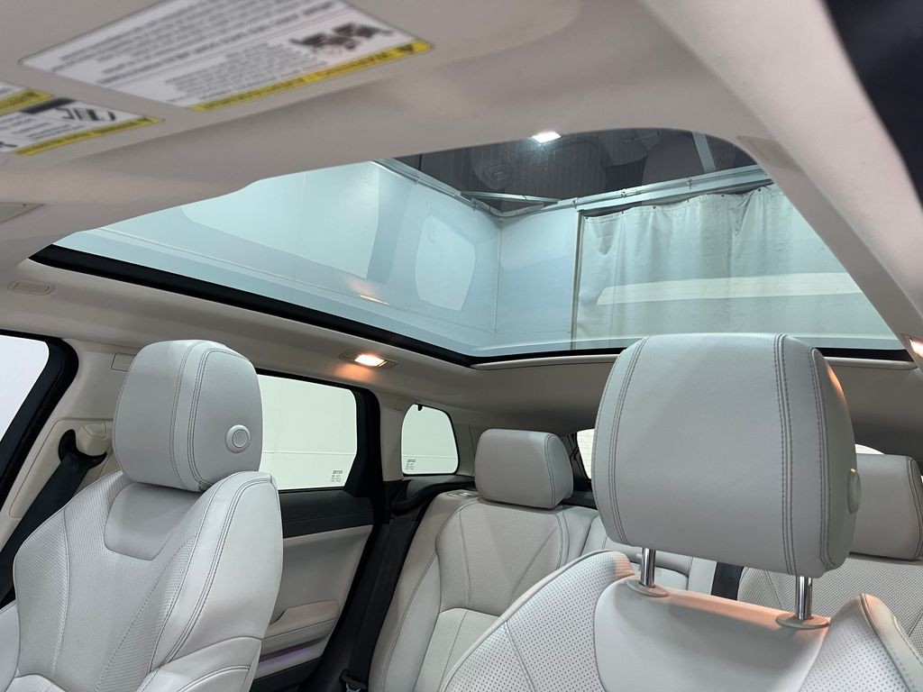 2016 Land Rover Range Rover Evoque Image 12