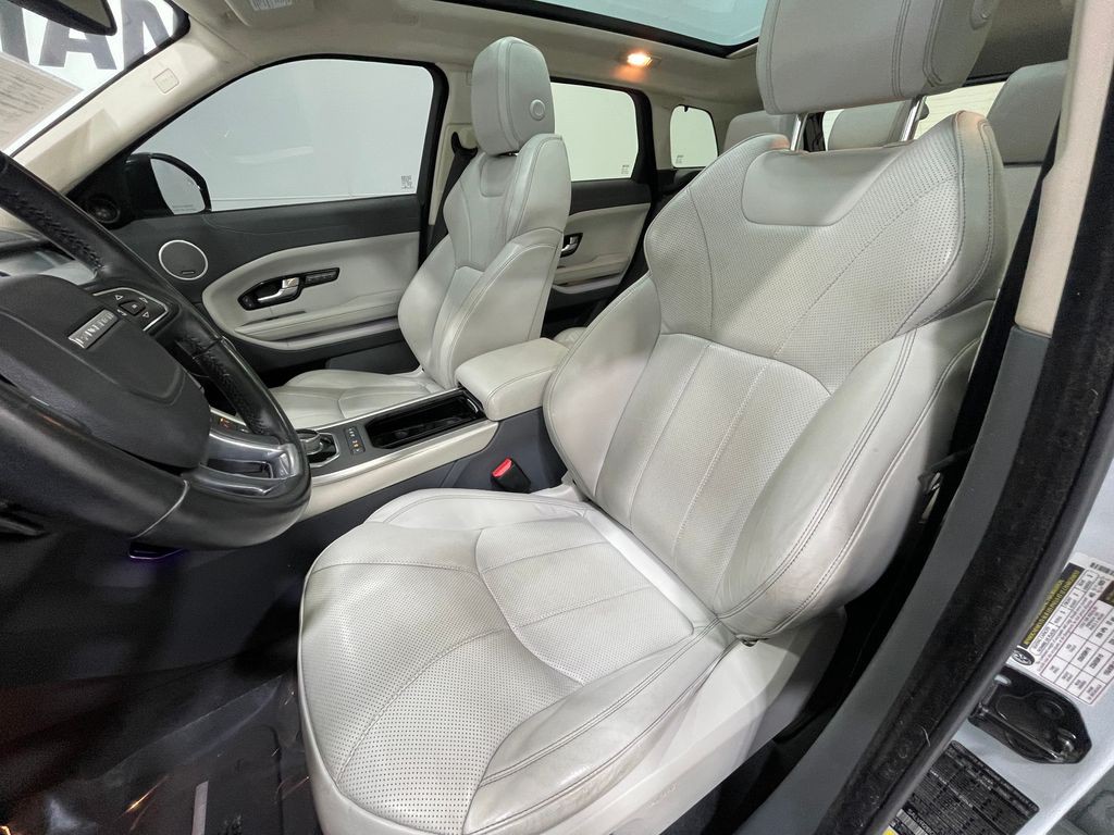 2016 Land Rover Range Rover Evoque Image 15