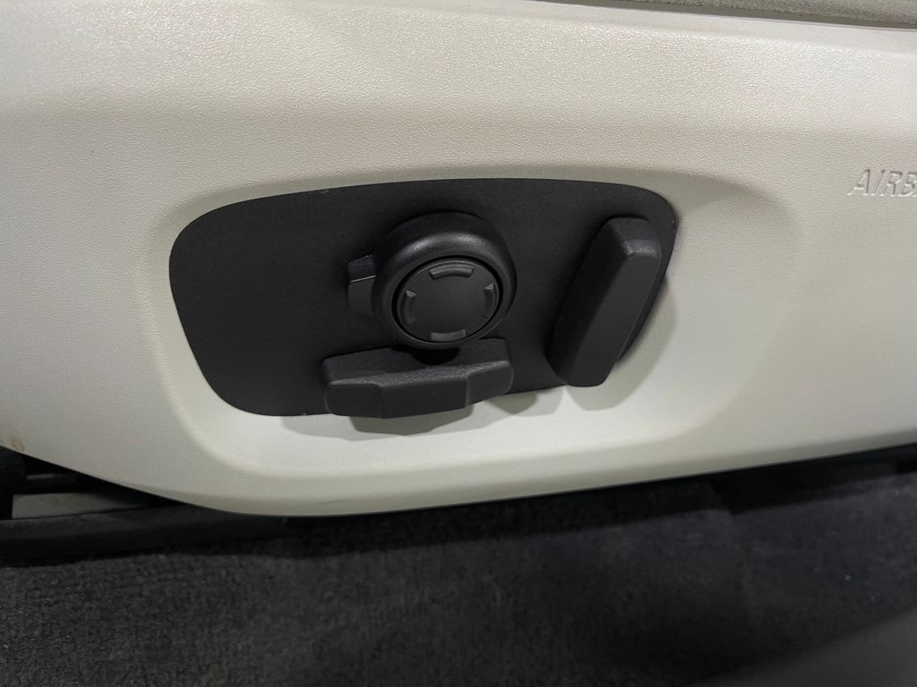 2016 Land Rover Range Rover Evoque Image 18