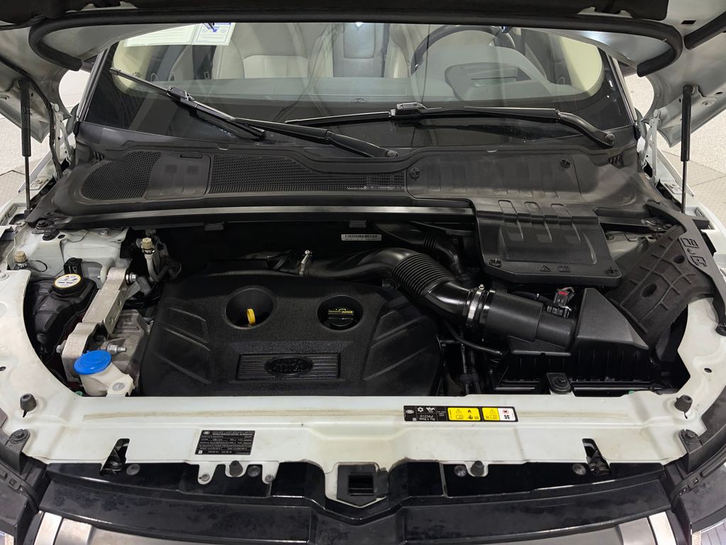 2016 Land Rover Range Rover Evoque Image 28