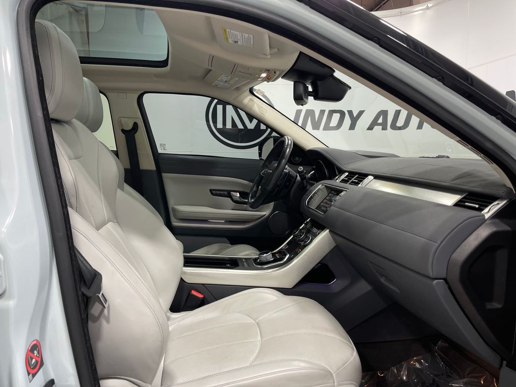 2016 Land Rover Range Rover Evoque Image 33