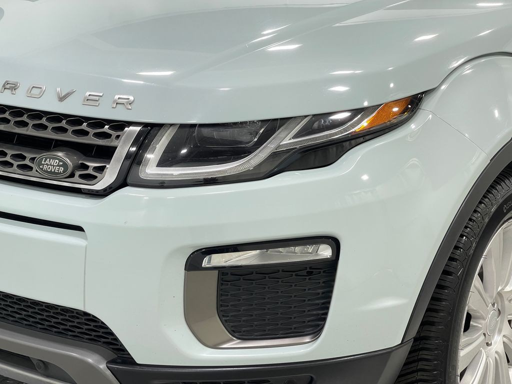 2016 Land Rover Range Rover Evoque Image 34