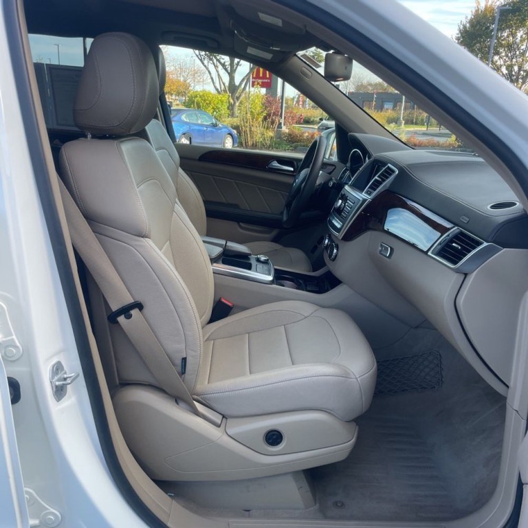 2015 Mercedes-Benz GL-Class Image 8