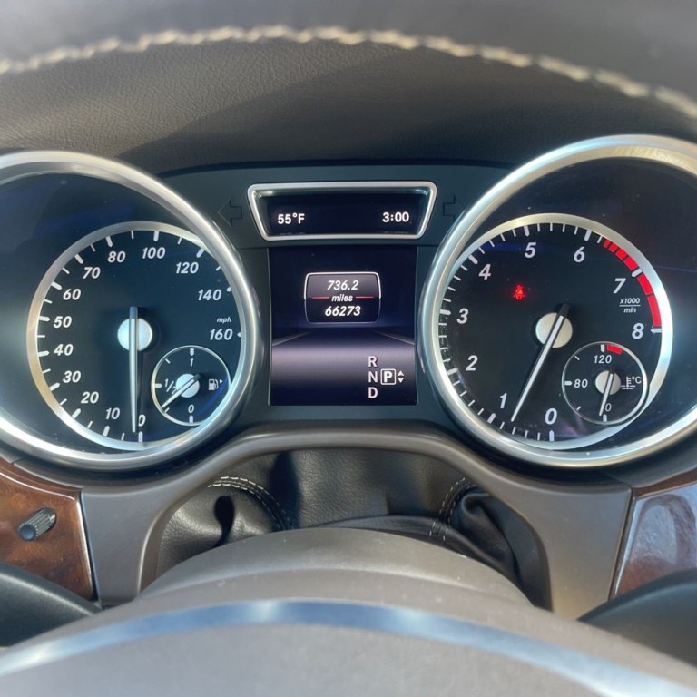 2015 Mercedes-Benz GL-Class Image 9