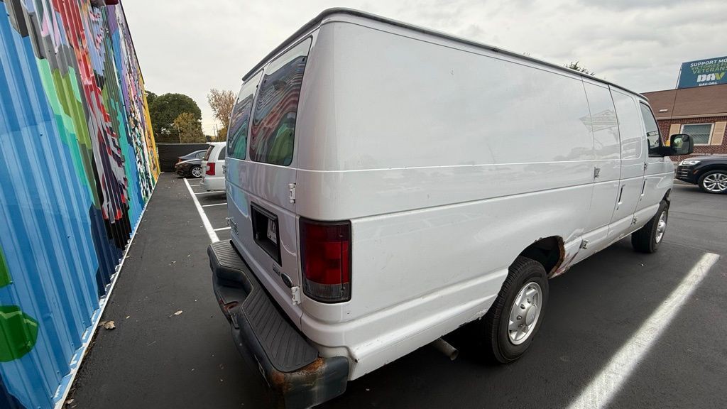 2013 Ford E-150 Image 5
