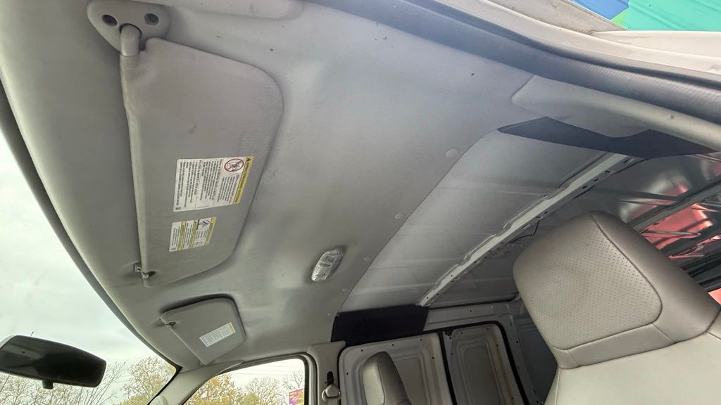 2013 Ford E-150 Image 13