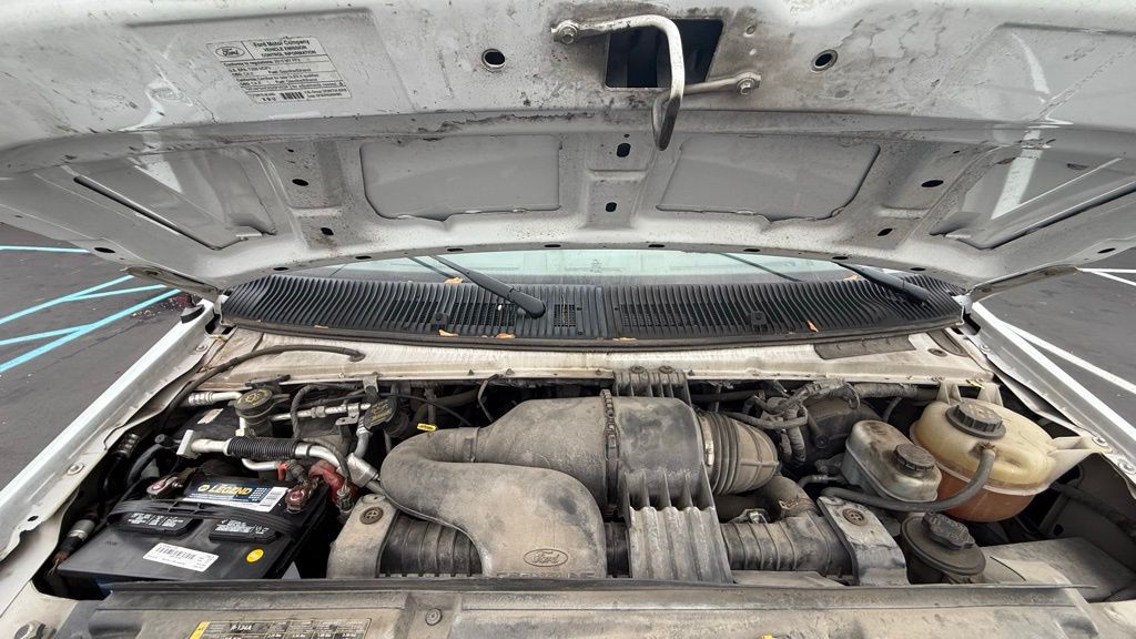 2013 Ford E-150 Image 18