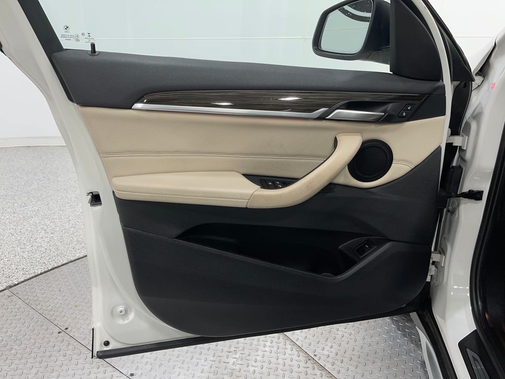 2019 BMW X1 Image 16