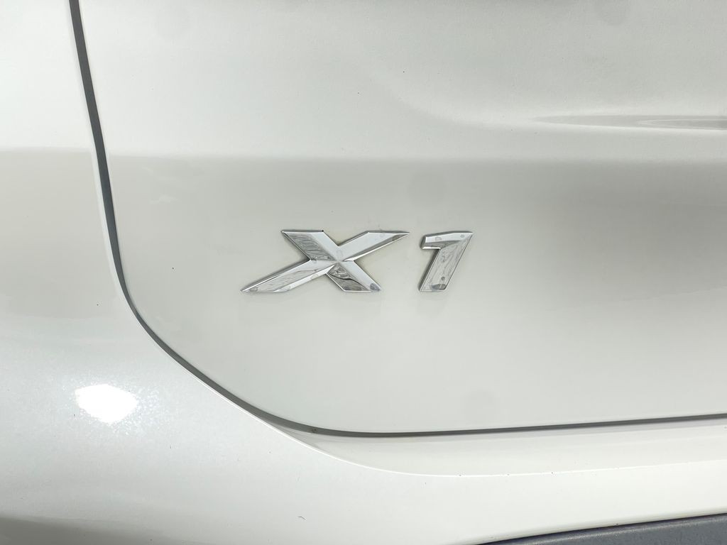 2019 BMW X1 Image 40
