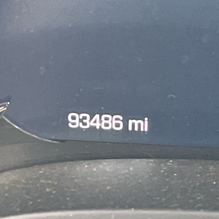 2016 Cadillac Escalade Image 10