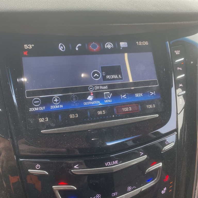 2016 Cadillac Escalade Image 12