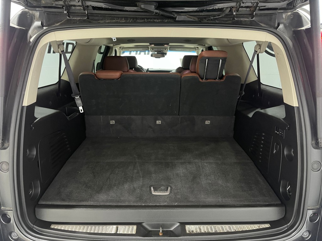 2016 Cadillac Escalade Image 24