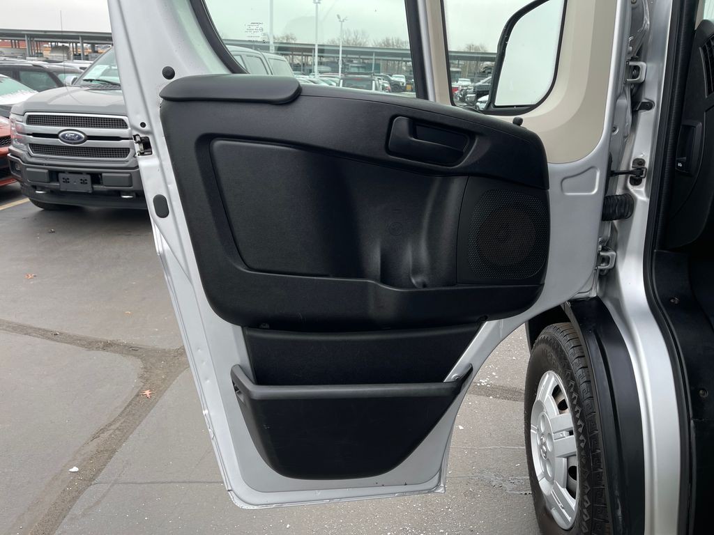 2022 RAM Promaster Image 11