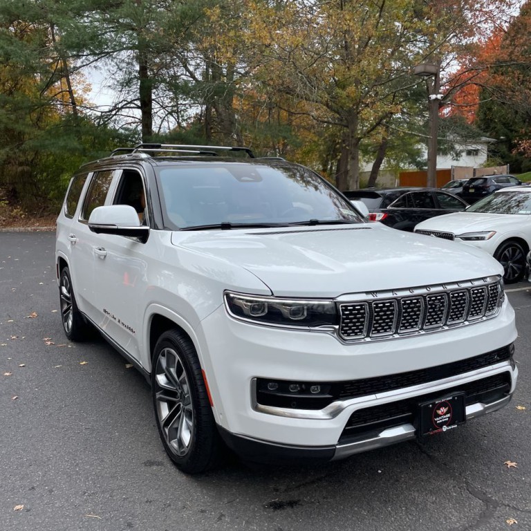 2022 Jeep Grand Cherokee Image 1