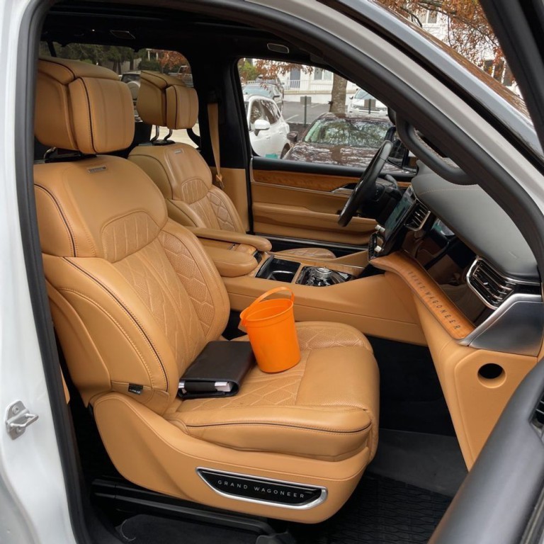 2022 Jeep Grand Cherokee Image 8