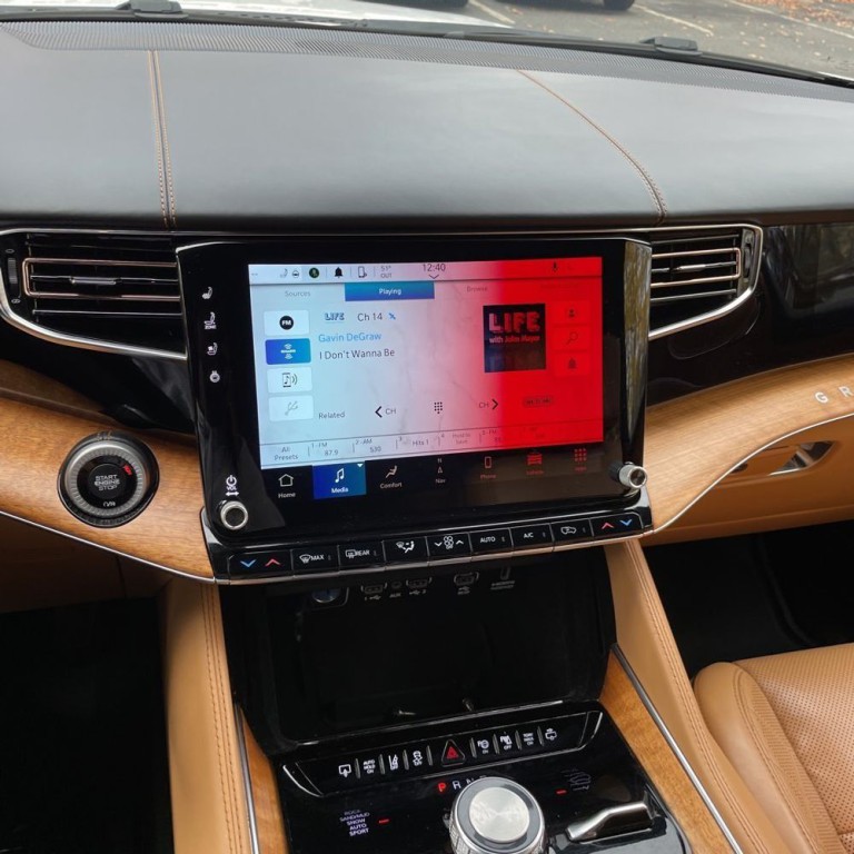 2022 Jeep Grand Cherokee Image 12