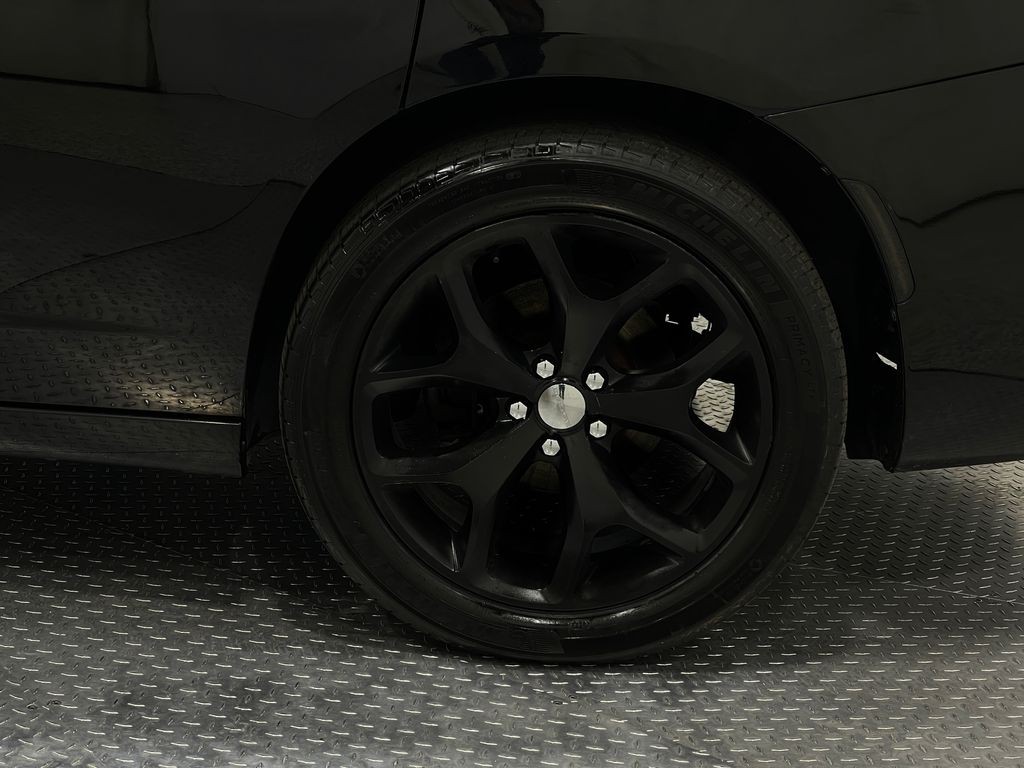 2018 Dodge Charger Image 35