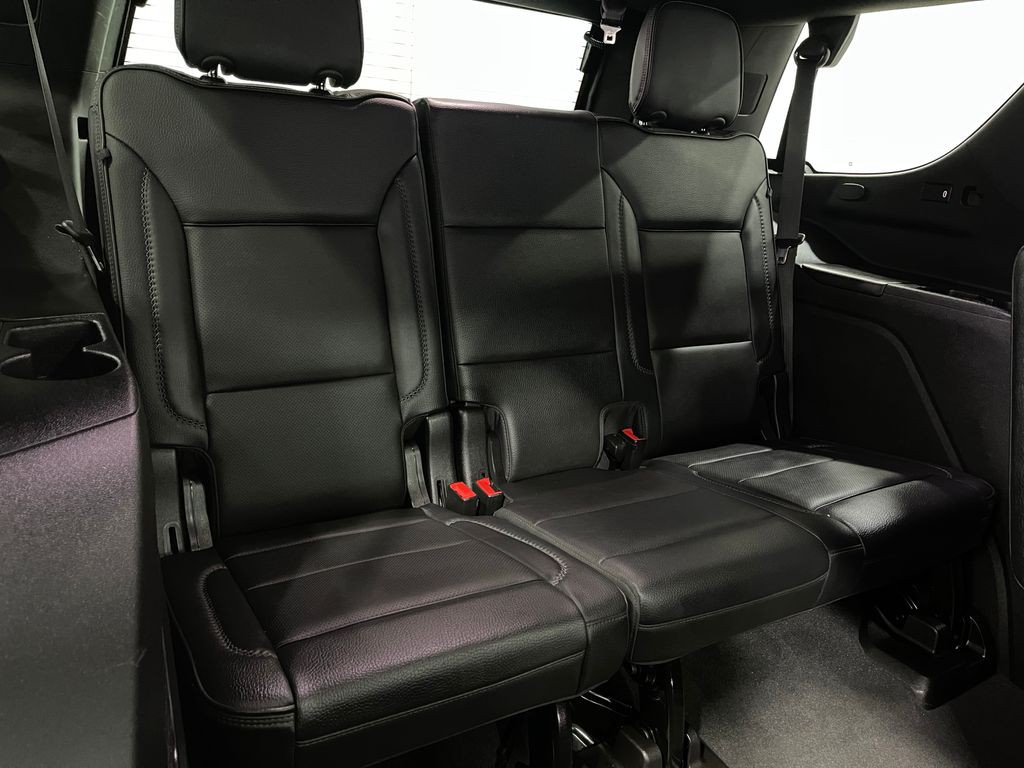 2021 GMC Yukon Image 33