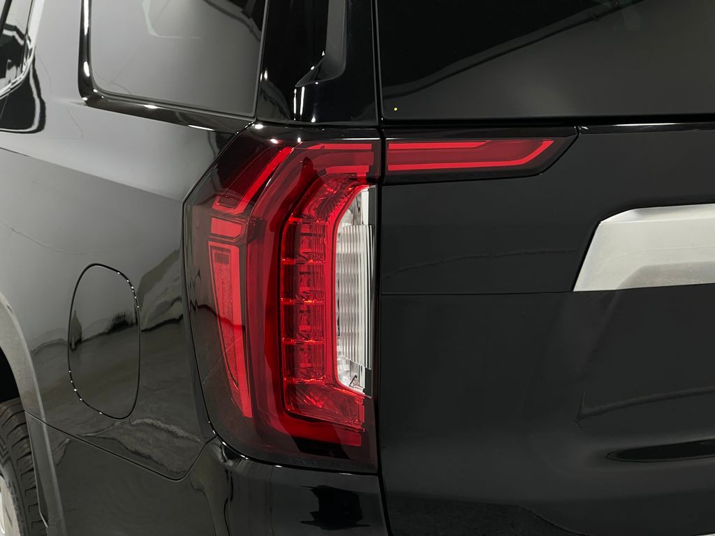 2021 GMC Yukon Image 37