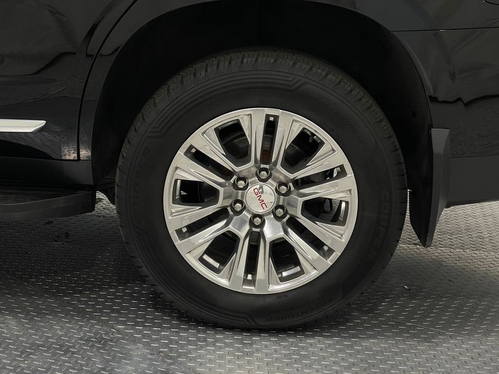 2021 GMC Yukon Image 38