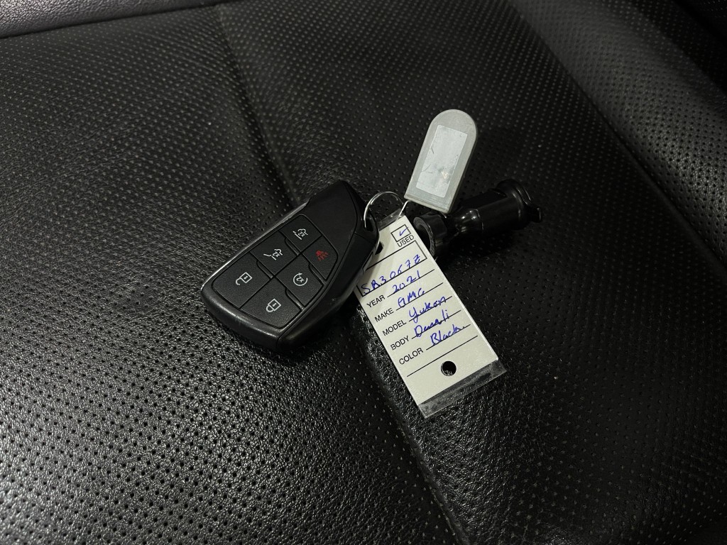 2021 GMC Yukon Image 39