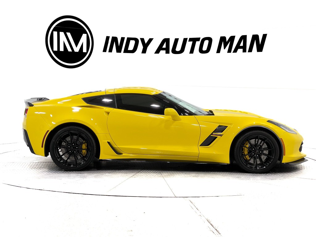 2018 Chevrolet Corvette Image 3