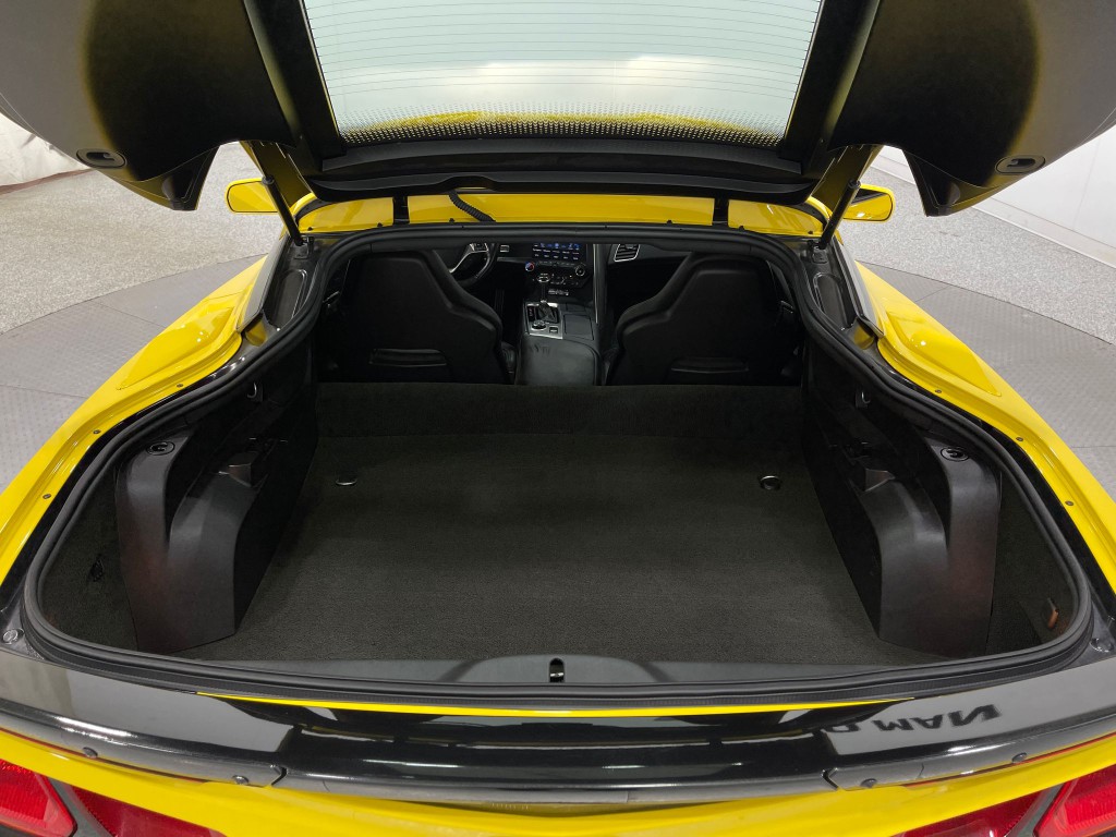 2018 Chevrolet Corvette Image 25