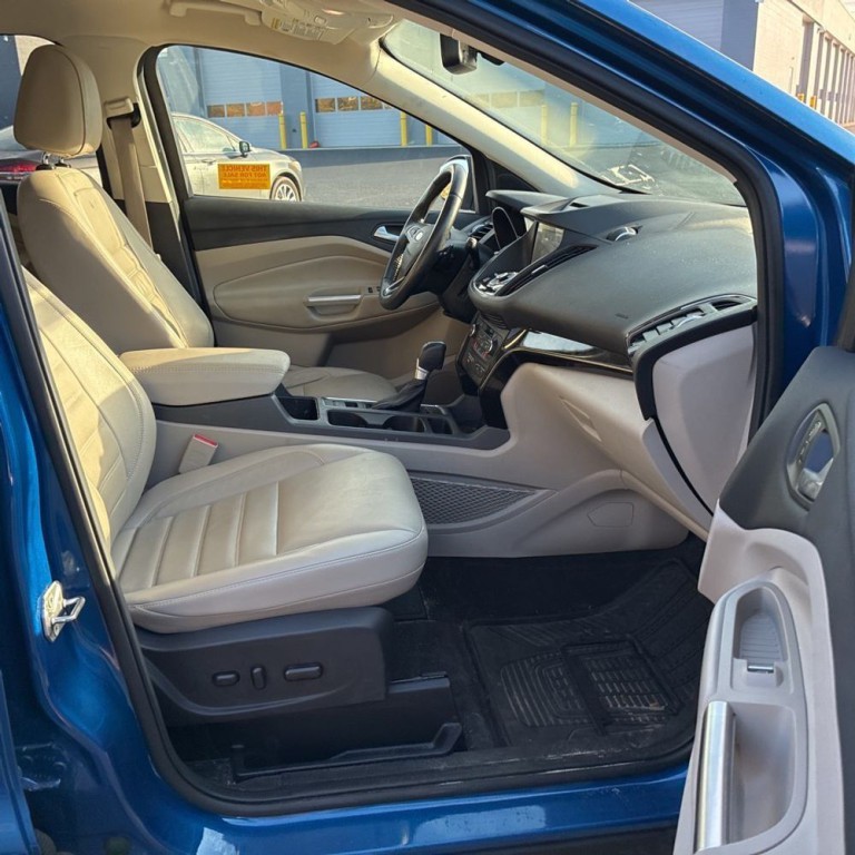 2017 Ford Escape Image 9