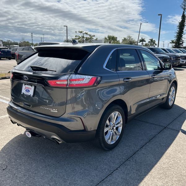 2020 Ford Edge Image 5