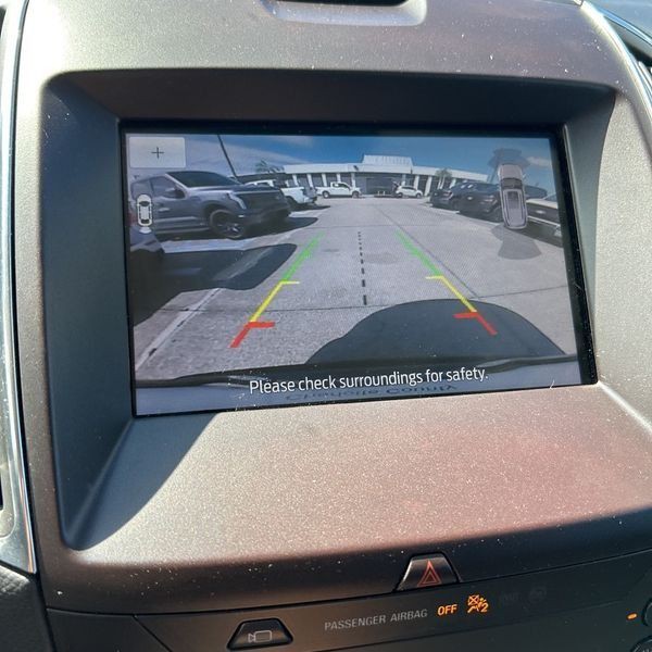 2020 Ford Edge Image 12