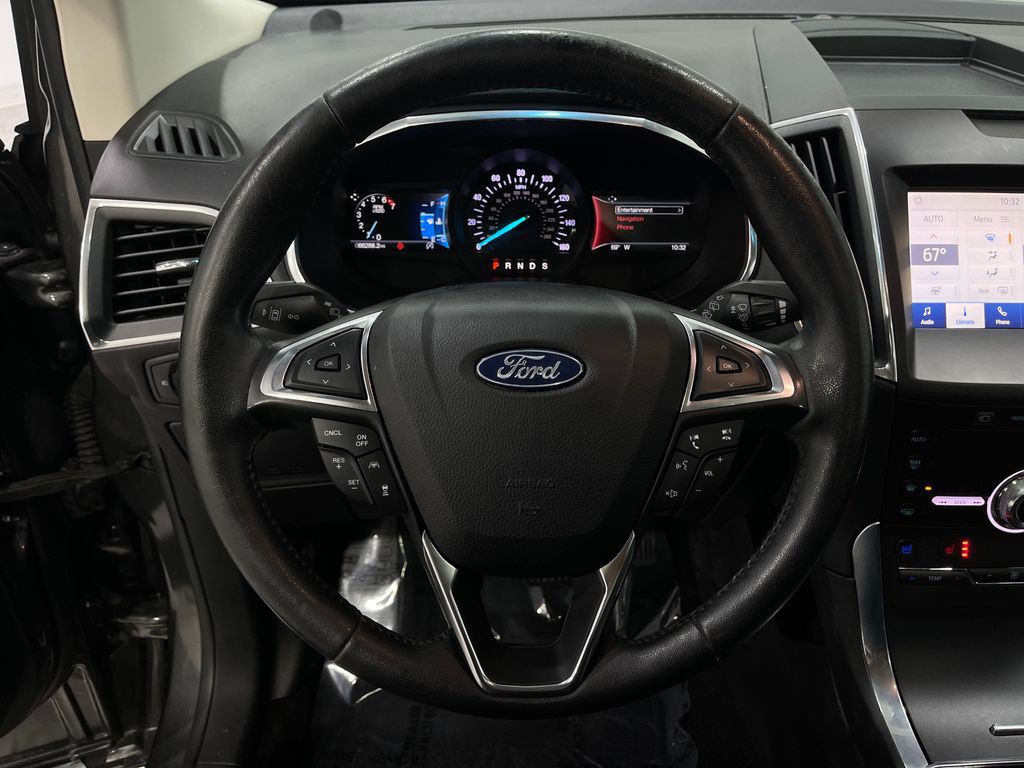 2020 Ford Edge Image 23
