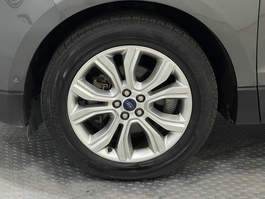 2020 Ford Edge Image 36