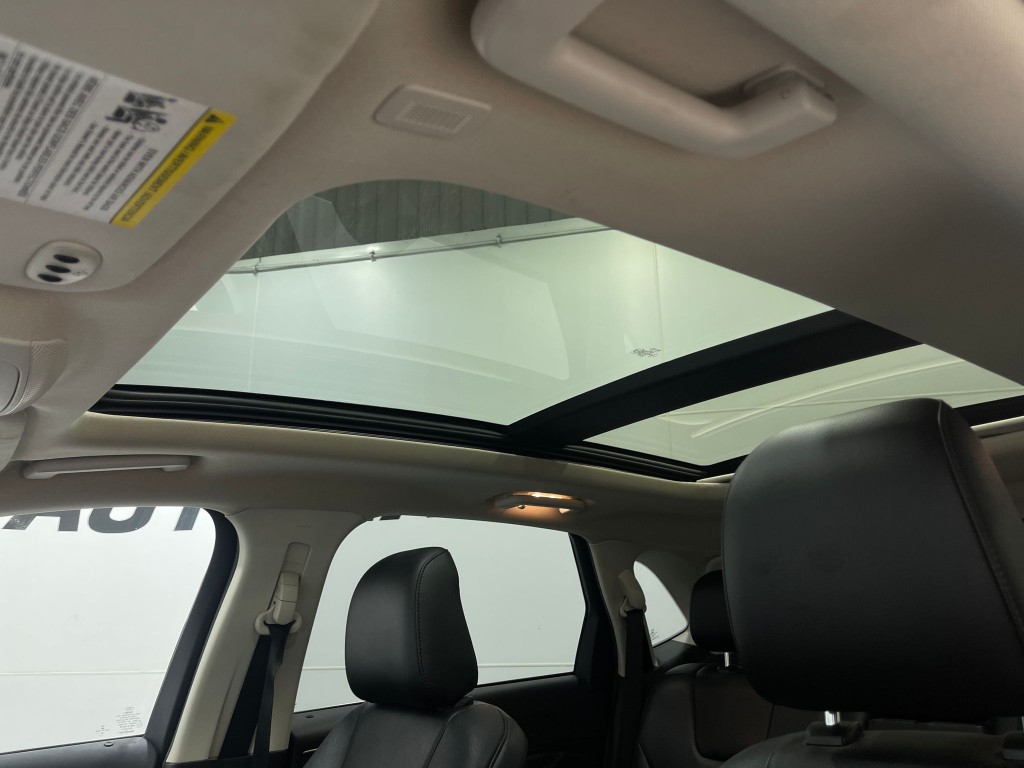 2020 Ford Edge Image 12