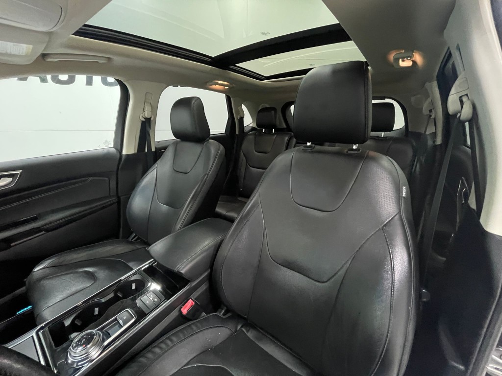 2020 Ford Edge Image 14