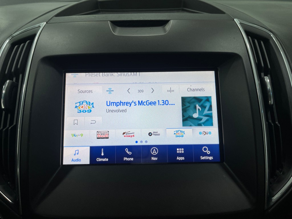 2020 Ford Edge Image 25