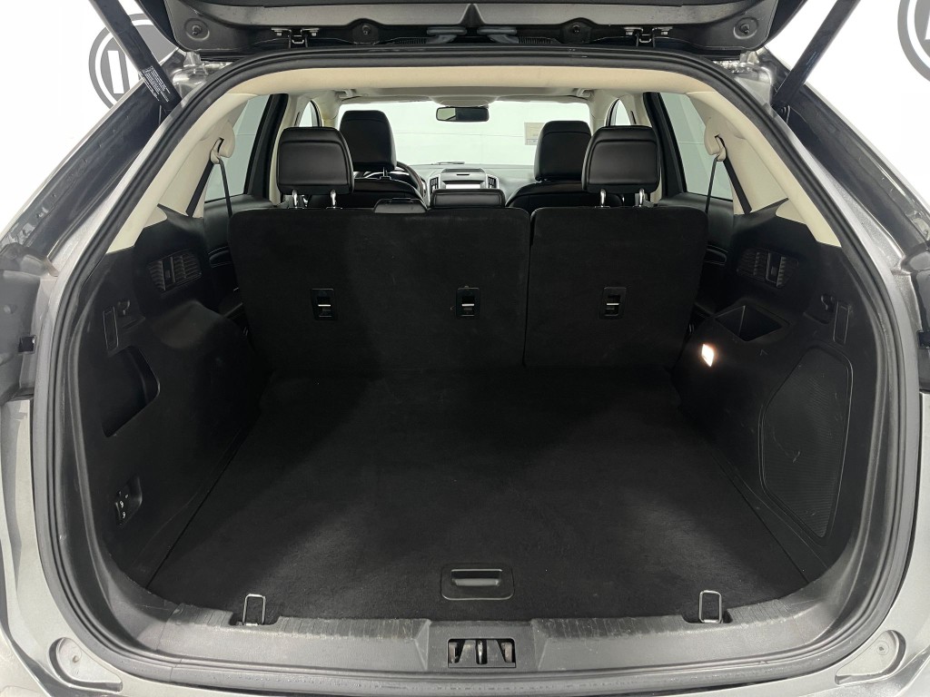 2020 Ford Edge Image 29