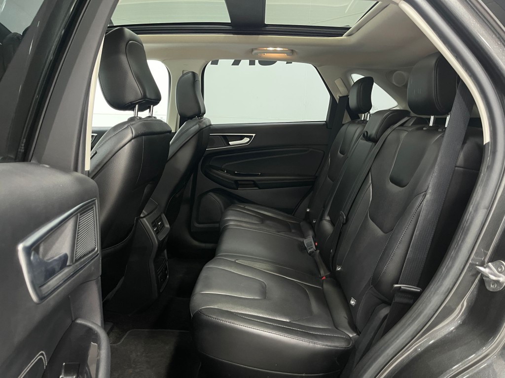 2020 Ford Edge Image 31