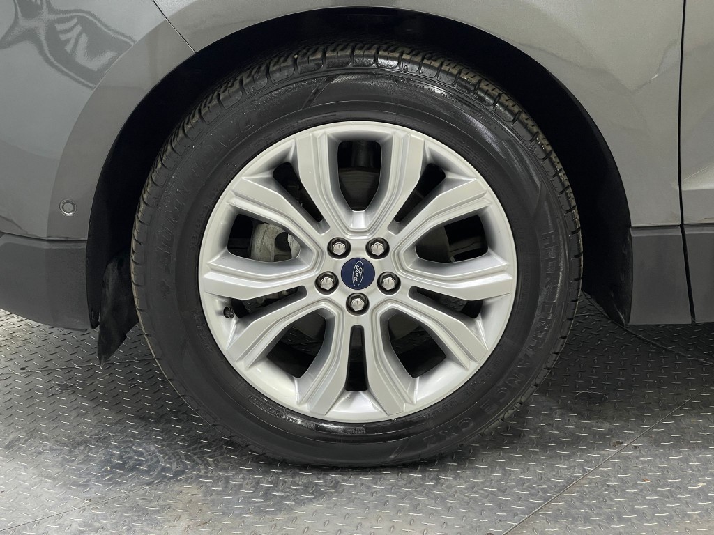 2020 Ford Edge Image 36