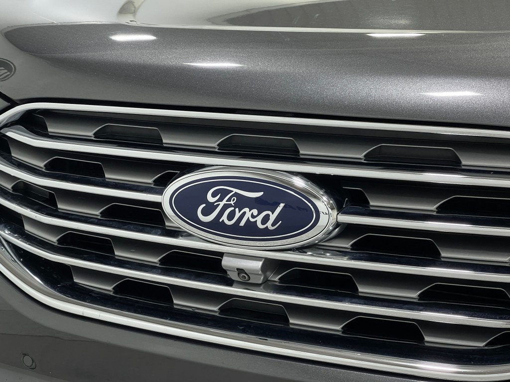 2020 Ford Edge Image 39