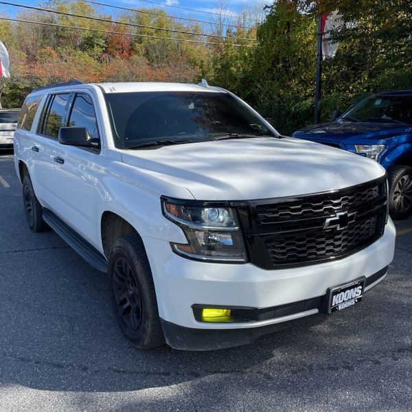 2019 Chevrolet Suburban Image 1