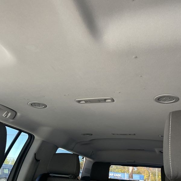 2019 Chevrolet Suburban Image 12