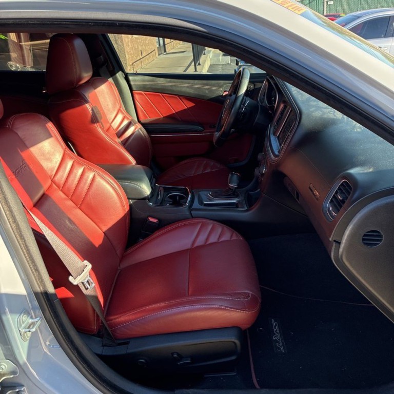 2022 Dodge Charger Image 8