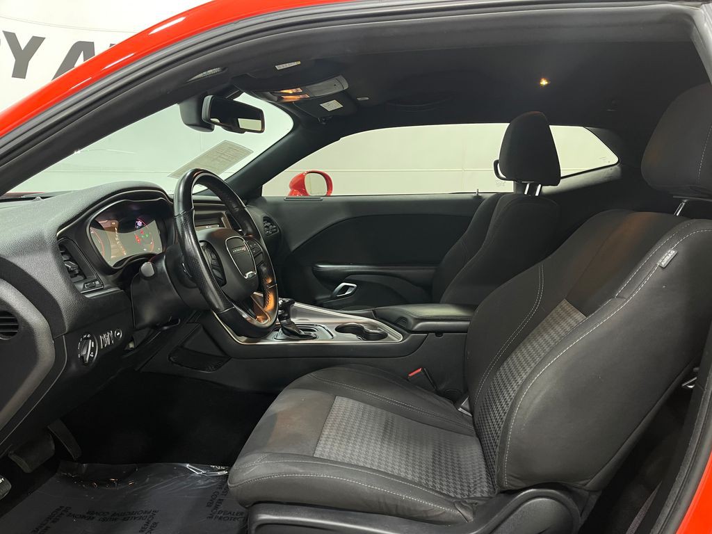 2022 Dodge Challenger Image 11