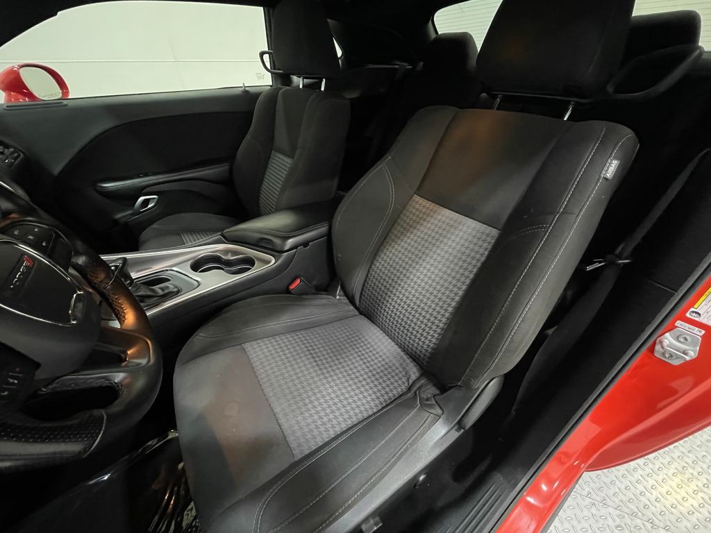 2022 Dodge Challenger Image 12