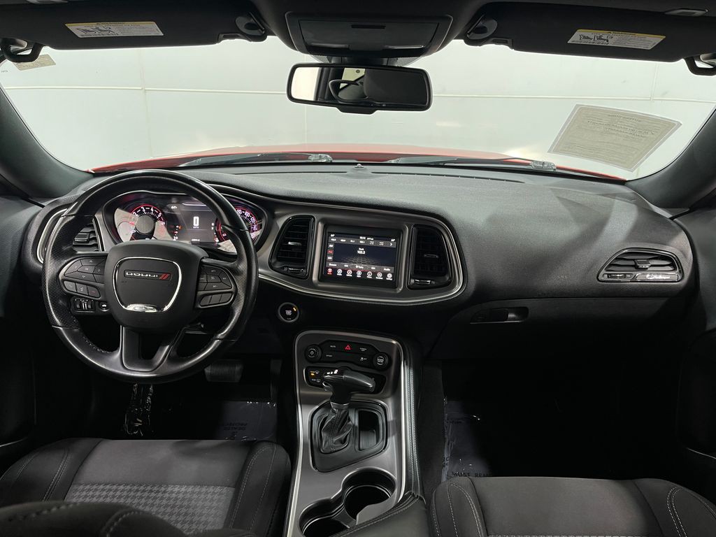 2022 Dodge Challenger Image 17