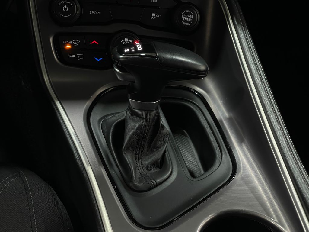2022 Dodge Challenger Image 27