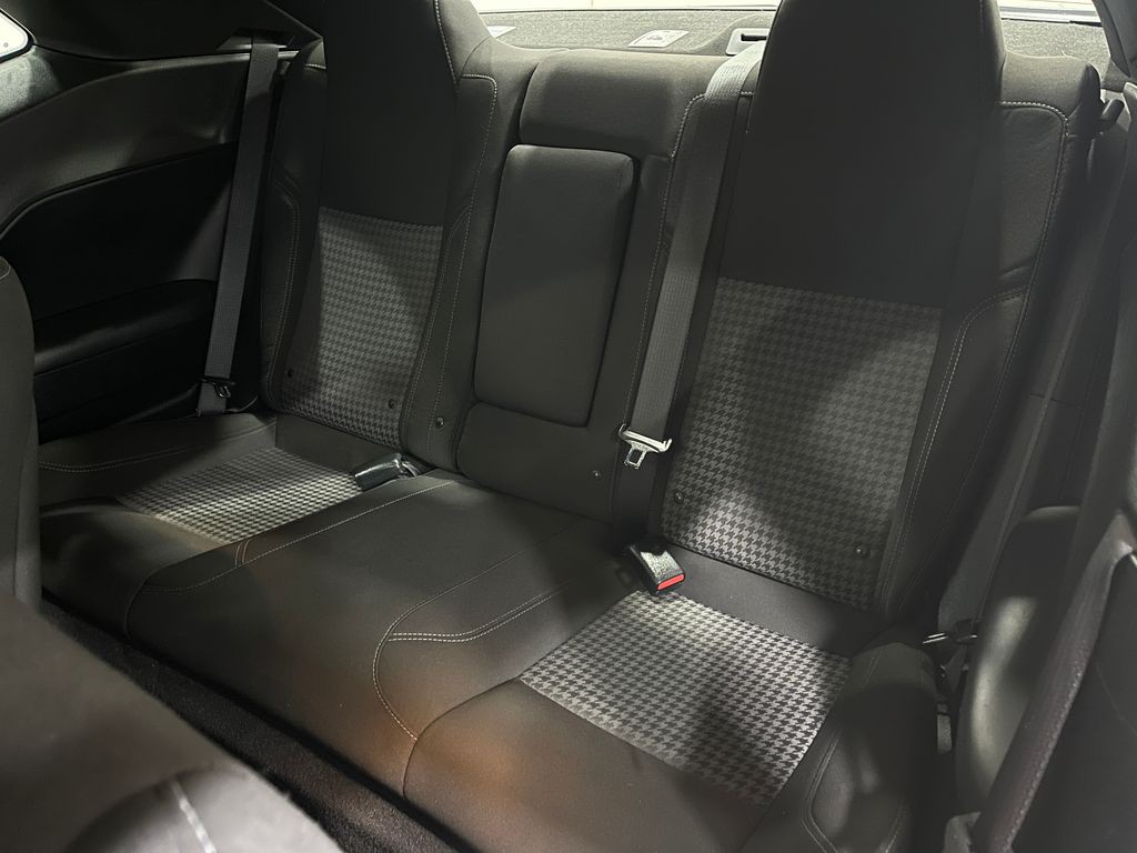 2022 Dodge Challenger Image 28