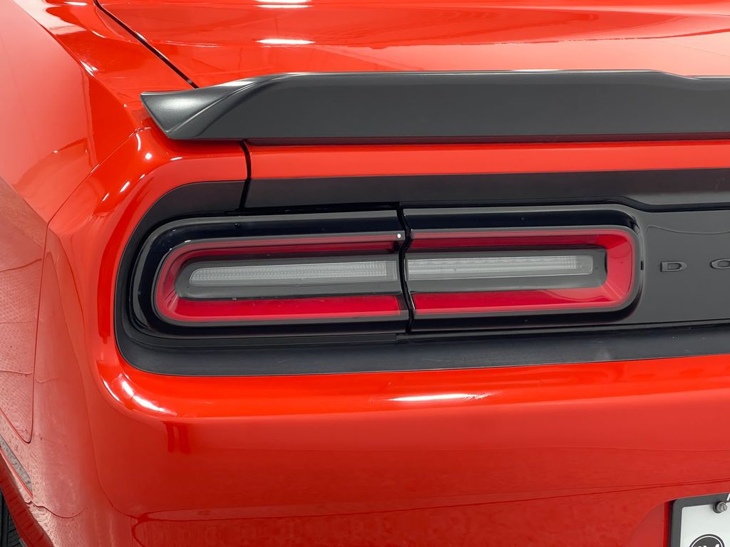 2022 Dodge Challenger Image 32
