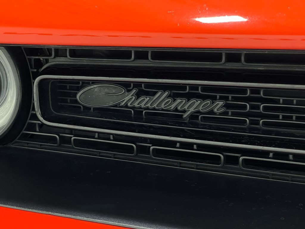 2022 Dodge Challenger Image 36